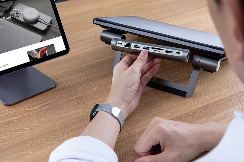 Suport magnetic EPICO pentru iPad Air/Pro