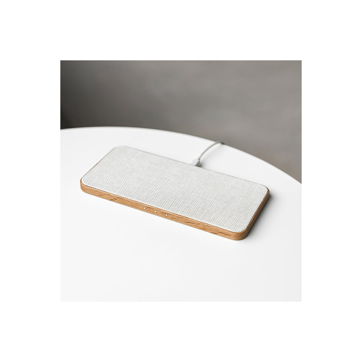 Statie de incarcare Woodcessories MultiPad Wireless 3in1, Oak/Fabric - iSTYLE RO