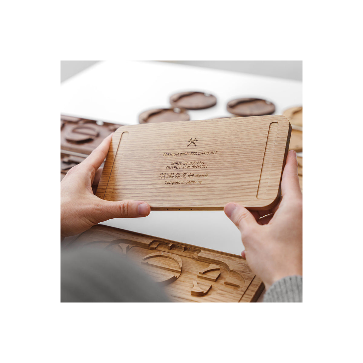 Statie de incarcare Woodcessories MultiPad Wireless 3in1, Oak/Fabric - iSTYLE RO