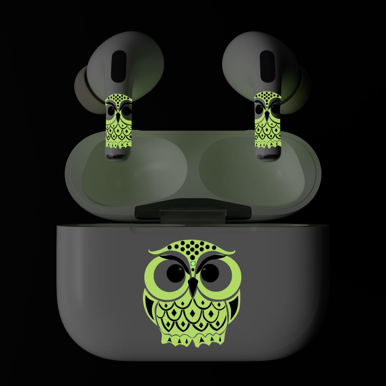 Skin NEXT ONE pentru AirPods Pro - Bufnita fosforescenta - iSTYLE RO