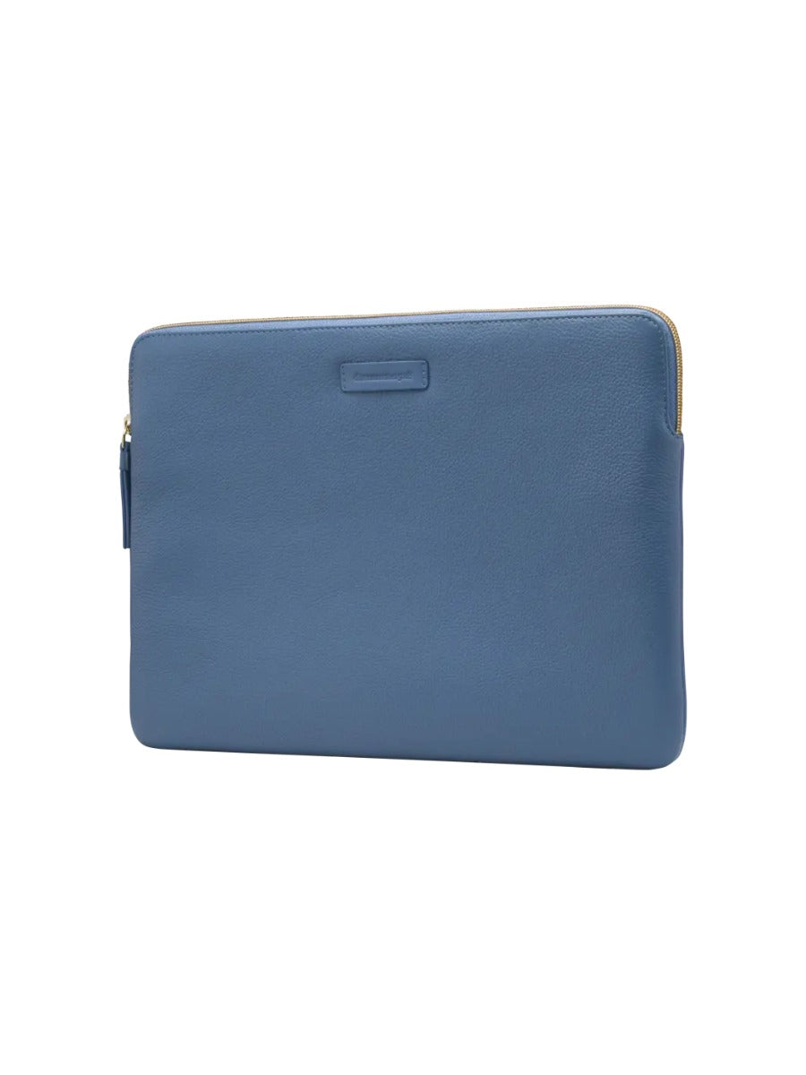Husa dbramante1928 Paris pentru MacBook Pro 16", Piele, Albastru - iSTYLE RO