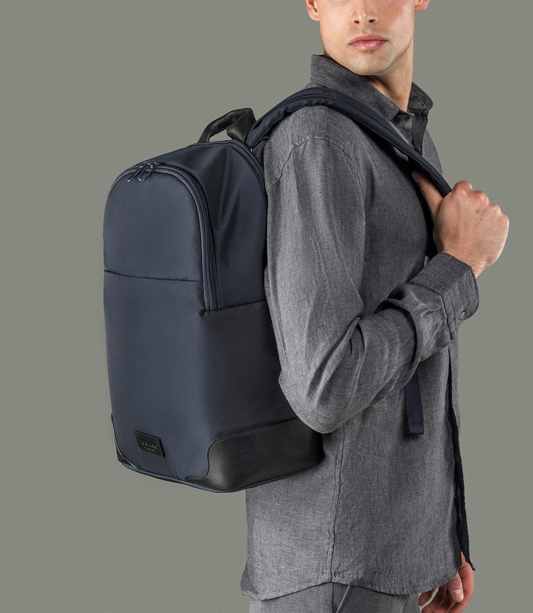 Rucsac Tucano cu elemente de piele, 16", Bleumarin/Negru - iSTYLE RO