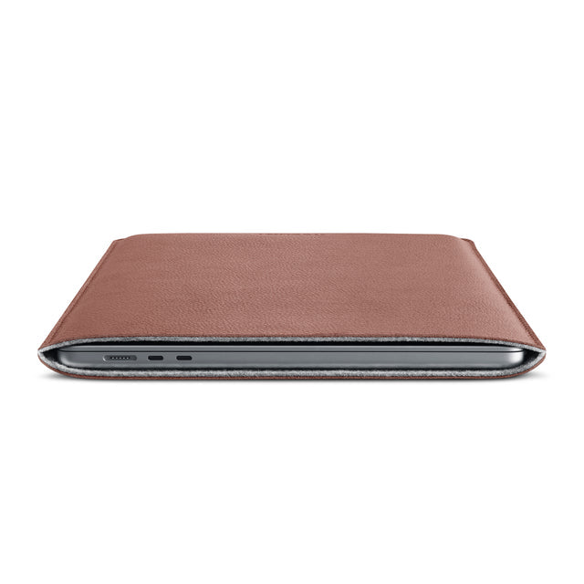 Husa de protectie Woolnut pentru MacBook Air 15", Piele, Cognac - iSTYLE RO