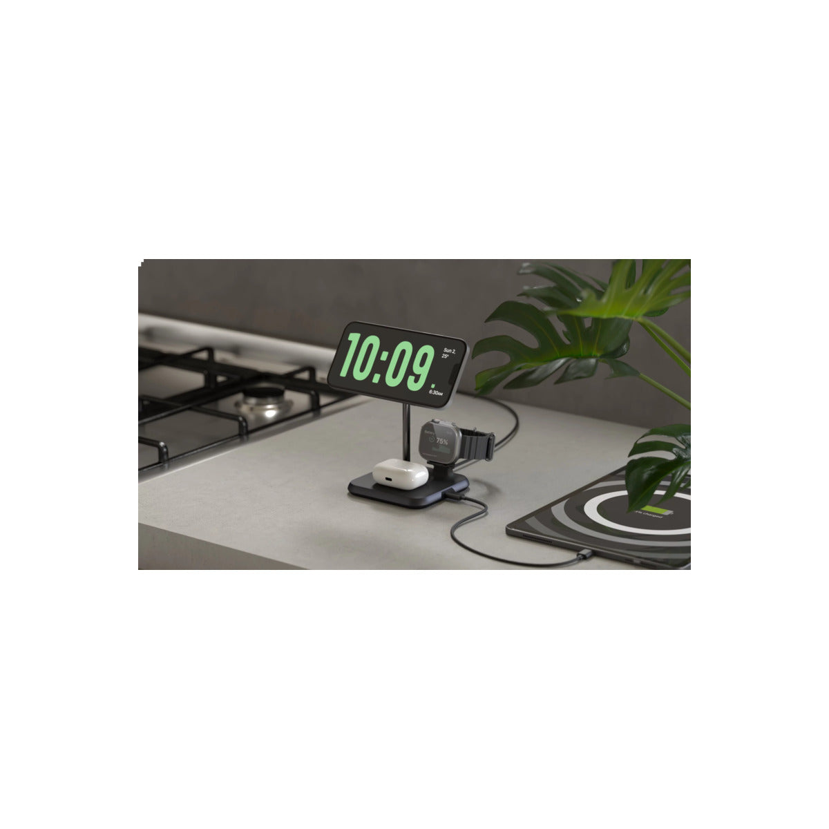 Resigilat: Incarcator telefon wireless, Zens, Magnetic, Negru - iSTYLE RO