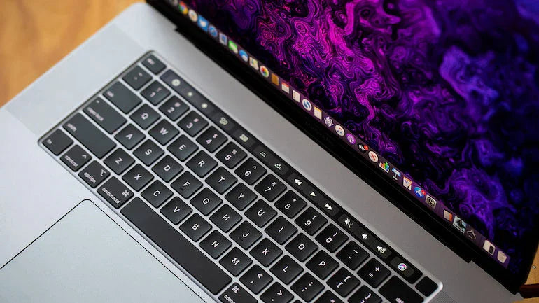 Review pentru noul MacBook Pro 16" - O super masinarie!