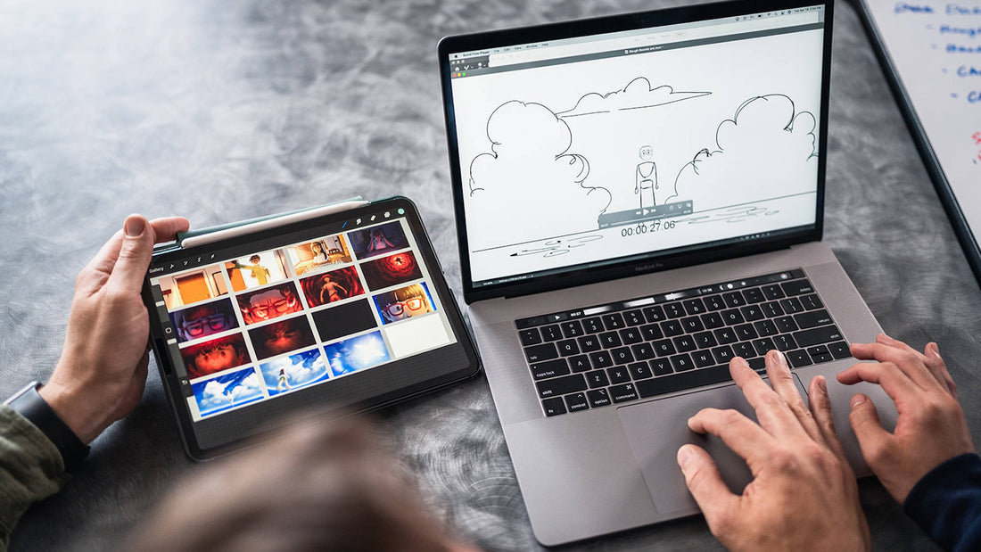 iPad și MacBook folosite în paralel pentru studiu și proiecte creative