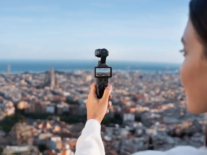Camera de actiune DJI Osmo Pocket 4, Creator Combo