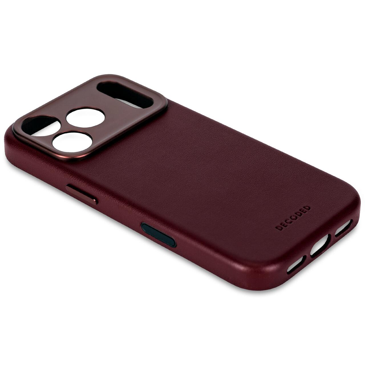 Husa de protectie DECODED pentru iPhone 17 Pro, Piele, Dark Ruby