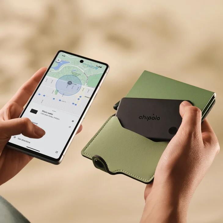 Tracker reincarcabil tip card Chipolo, compatibil Find My, Negru