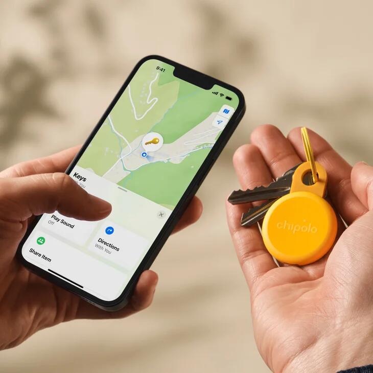 Tracker reincarcabil Chipolo LOOP, compatibil Find My, Galben
