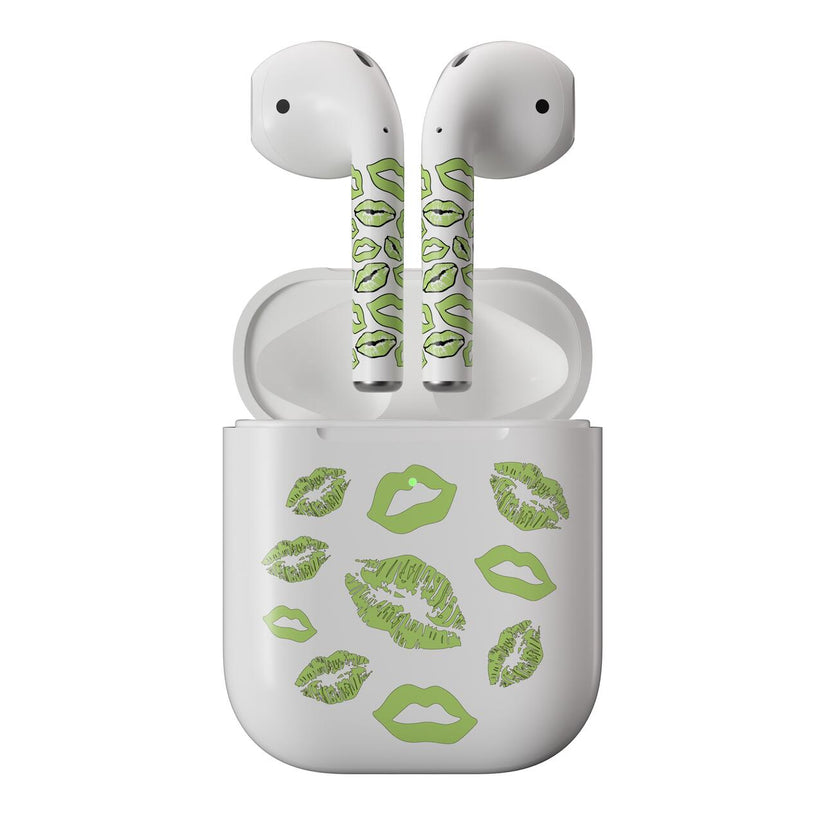 Skin NEXT ONE pentru AirPods - Buze fosforescente - iSTYLE RO