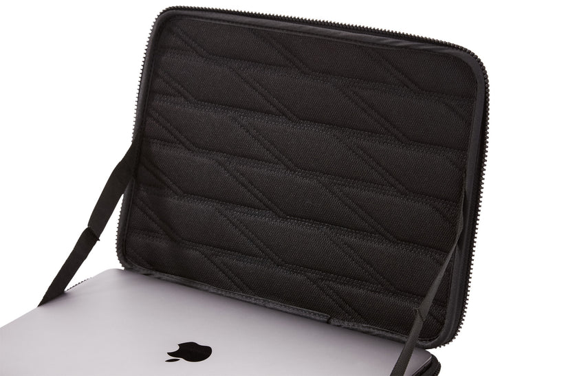 Carcasa de protectie Thule Gauntlet pentru MacBook 13", Negru - iSTYLE RO