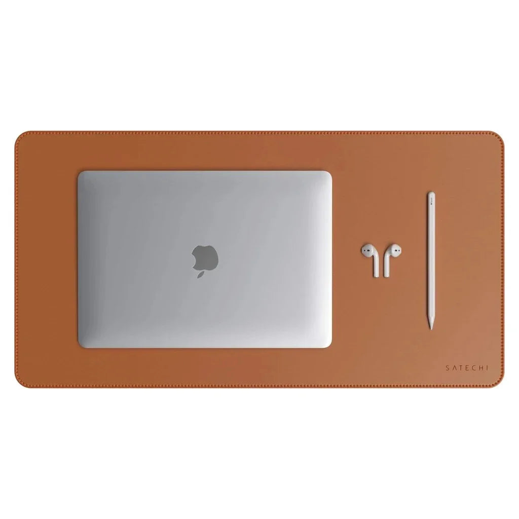 Mousepad Satechi DeskMate, Piele ecologica, Maro | iSTYLE – iSTYLE.ro