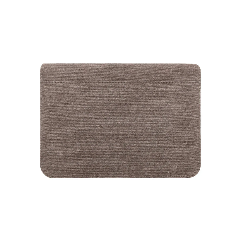 Husa de protectie Woodcessories EcoPouch pentru Macbook Air (2018) / 13 Pro, Brown-Grey Cotton - iSTYLE RO