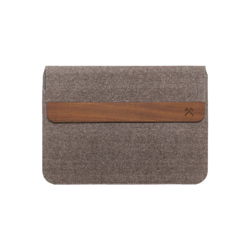 Husa de protectie Woodcessories EcoPouch pentru Macbook Air (2018) / 13 Pro, Brown-Grey Cotton - iSTYLE RO
