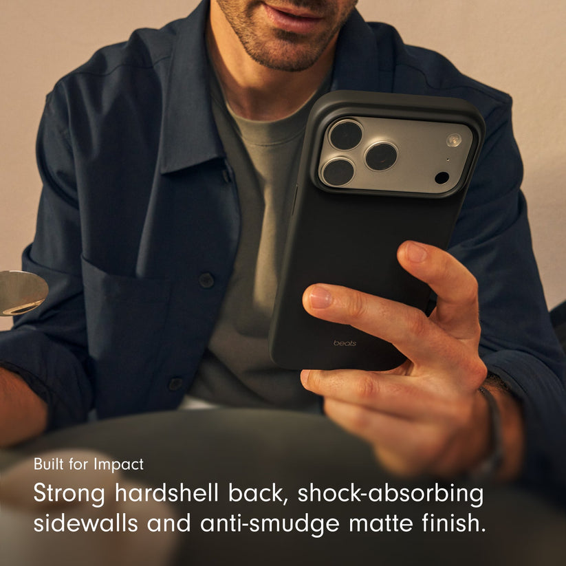 Husa de protectie Apple Beats cu MagSafe pentru iPhone 17, Granite Gray - iSTYLE RO