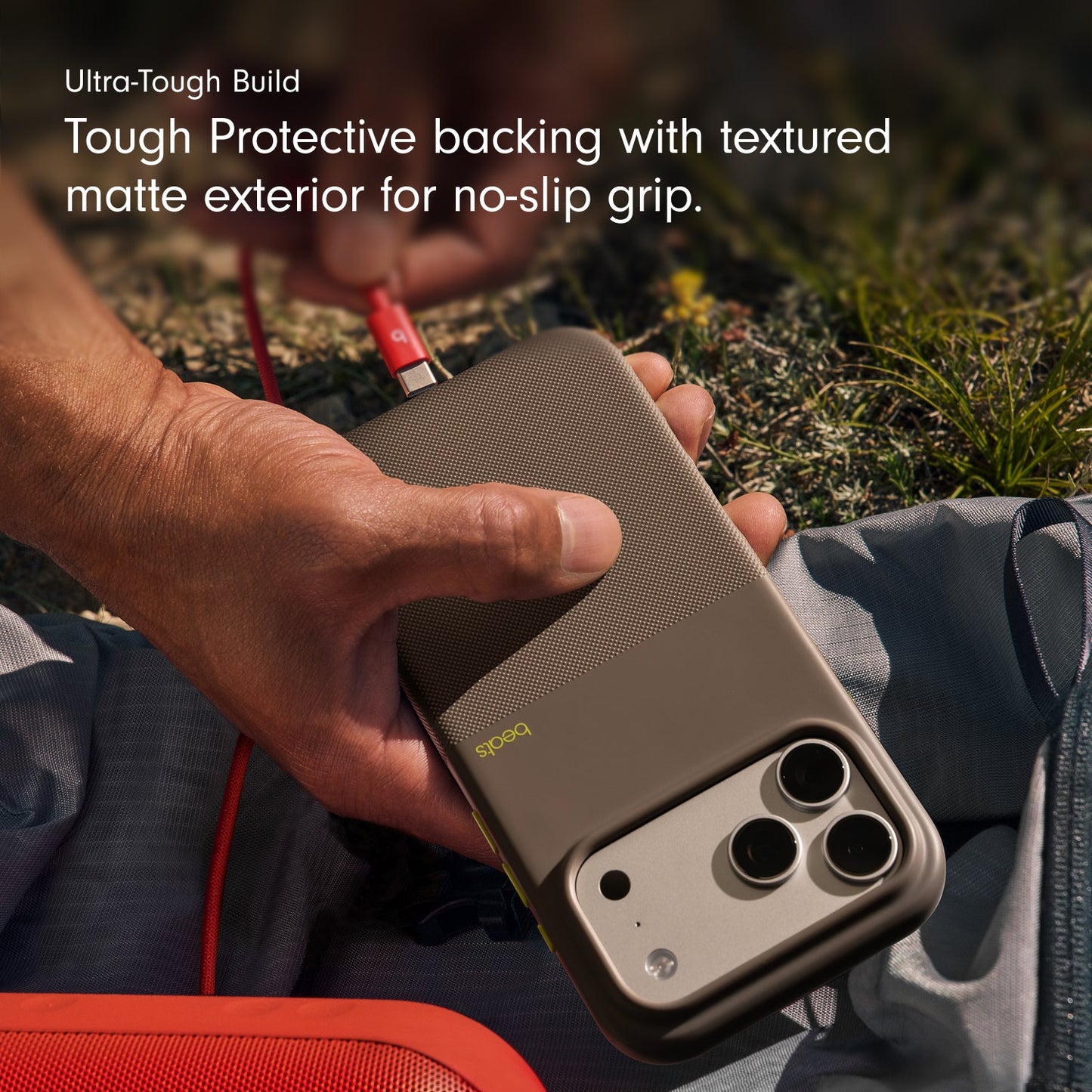 Husa de protectie Apple Beats Rugged pentru iPhone 17 Pro cu MagSafe și control al camerei, Alpine Gray