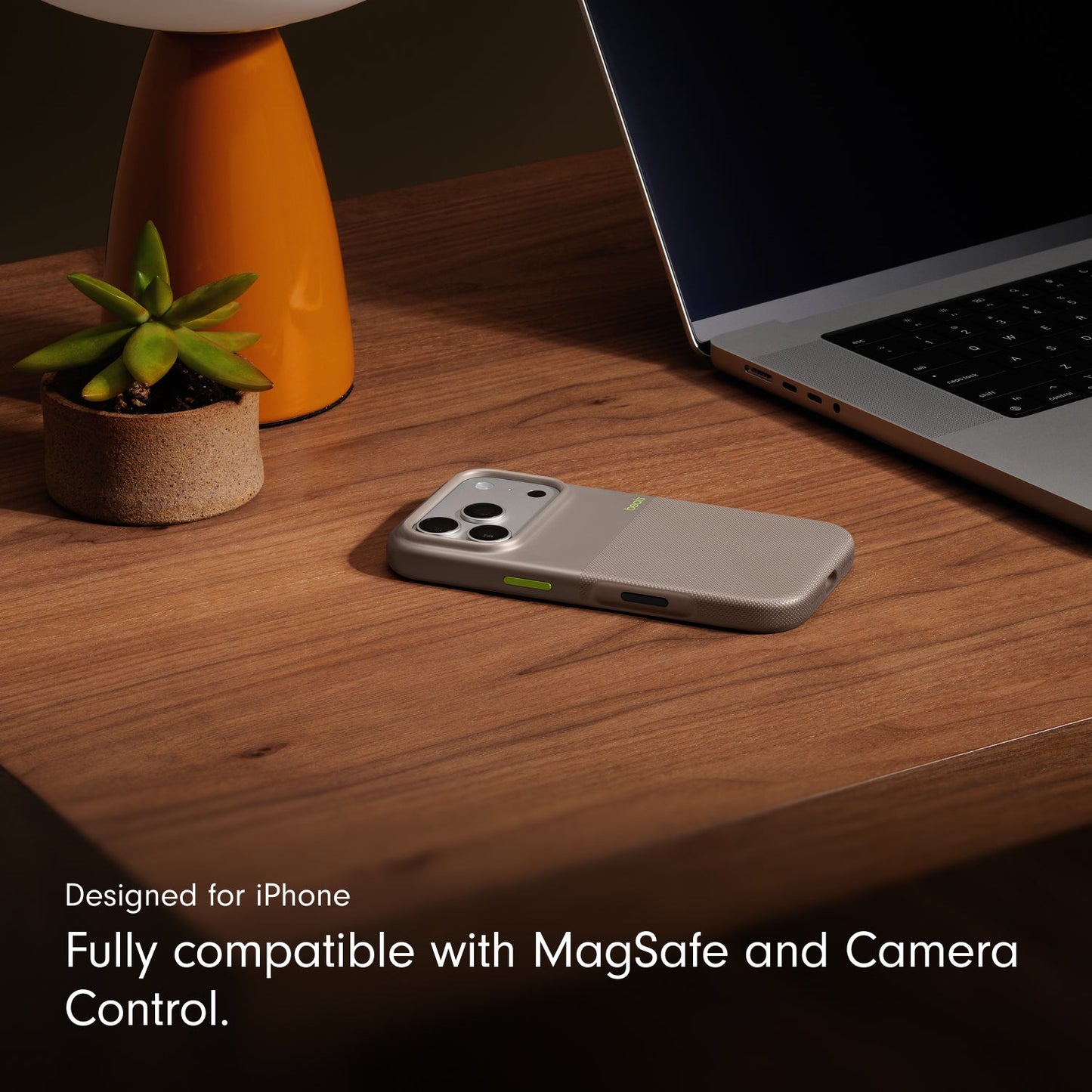 Husa de protectie Apple Beats Rugged pentru iPhone 17 Pro cu MagSafe și control al camerei, Alpine Gray