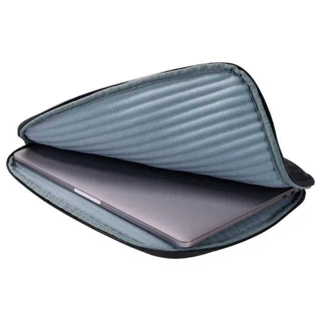 Husa laptop Thule Subterra 2 pentru MacBook 13", Negru - iSTYLE RO