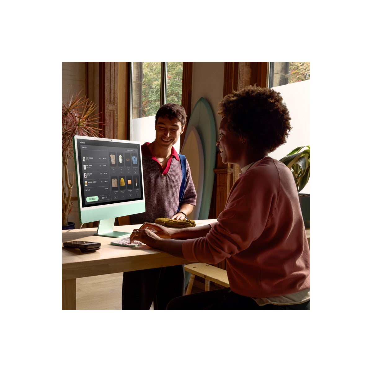 iMac 24" cu procesor Apple M4, 24", Retina 4.5K, 10 nuclee CPU si 10 nuclee GPU, 16GB, 512GB SSD, layout US, Verde - iSTYLE RO