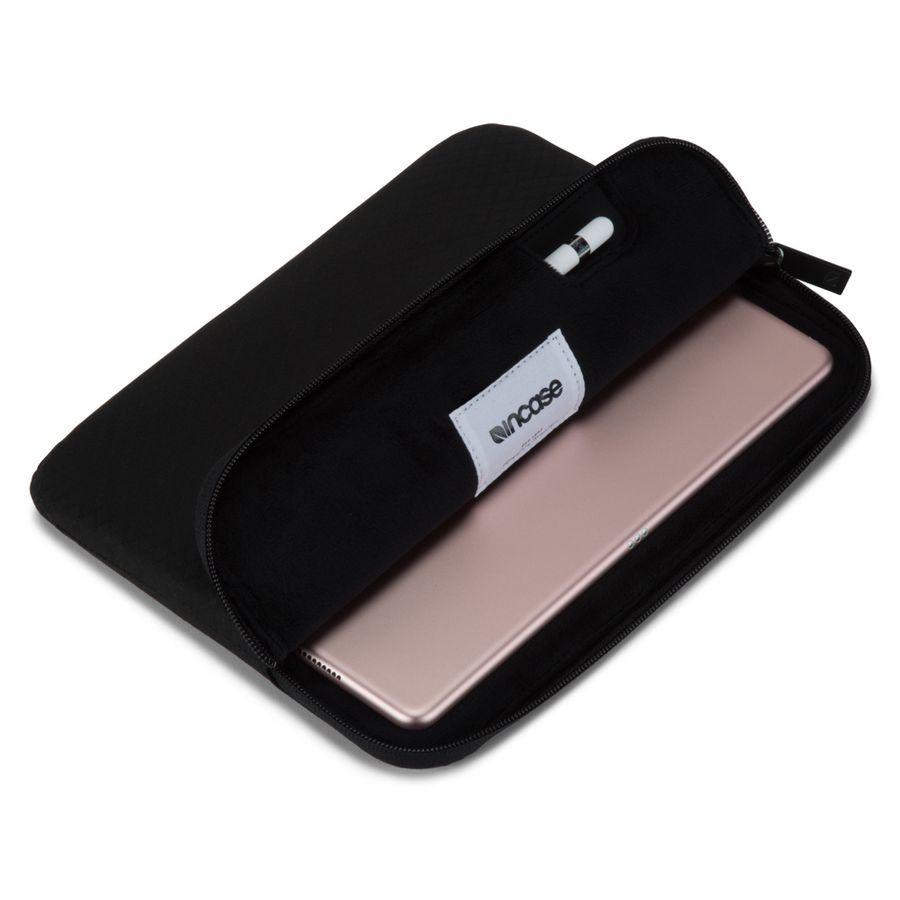 Husa de protectie Incase Slim Sleeve pentru iPad Pro 9.7", Negru - iSTYLE RO