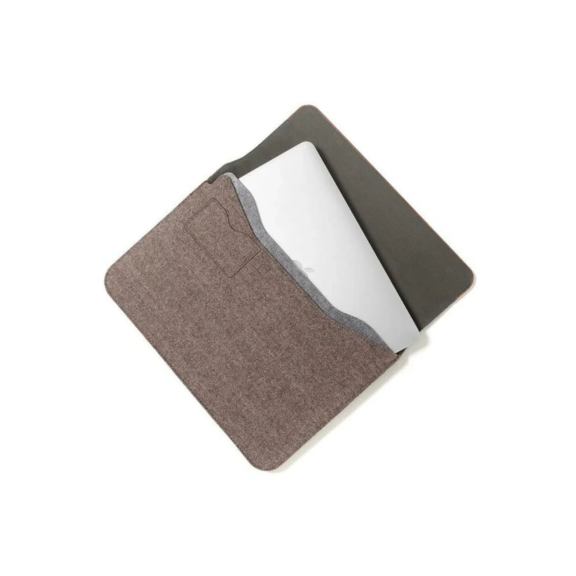Husa de protectie Woodcessories EcoPouch pentru Macbook Air (2018) / 13 Pro, Brown-Grey Cotton - iSTYLE RO