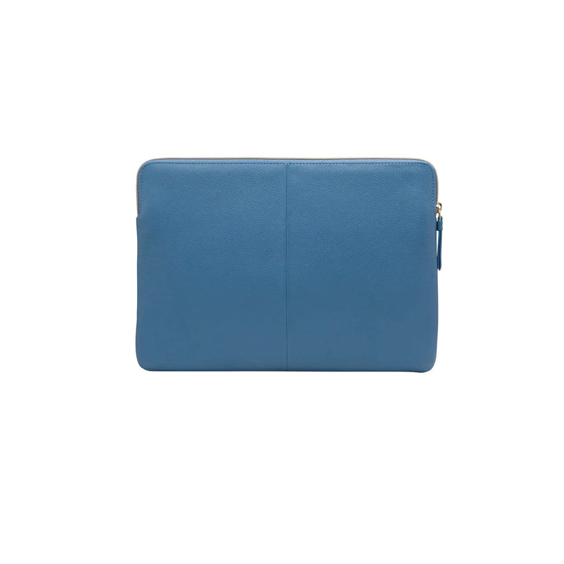 Husa dbramante1928 Paris pentru MacBook Pro 13"/MacBook Air 13", Piele, Bleumarin - iSTYLE RO