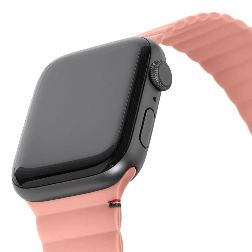 Curea magnetică DECODED pentru Apple Watch 38/40/41mm, Silicon Roz - iSTYLE RO