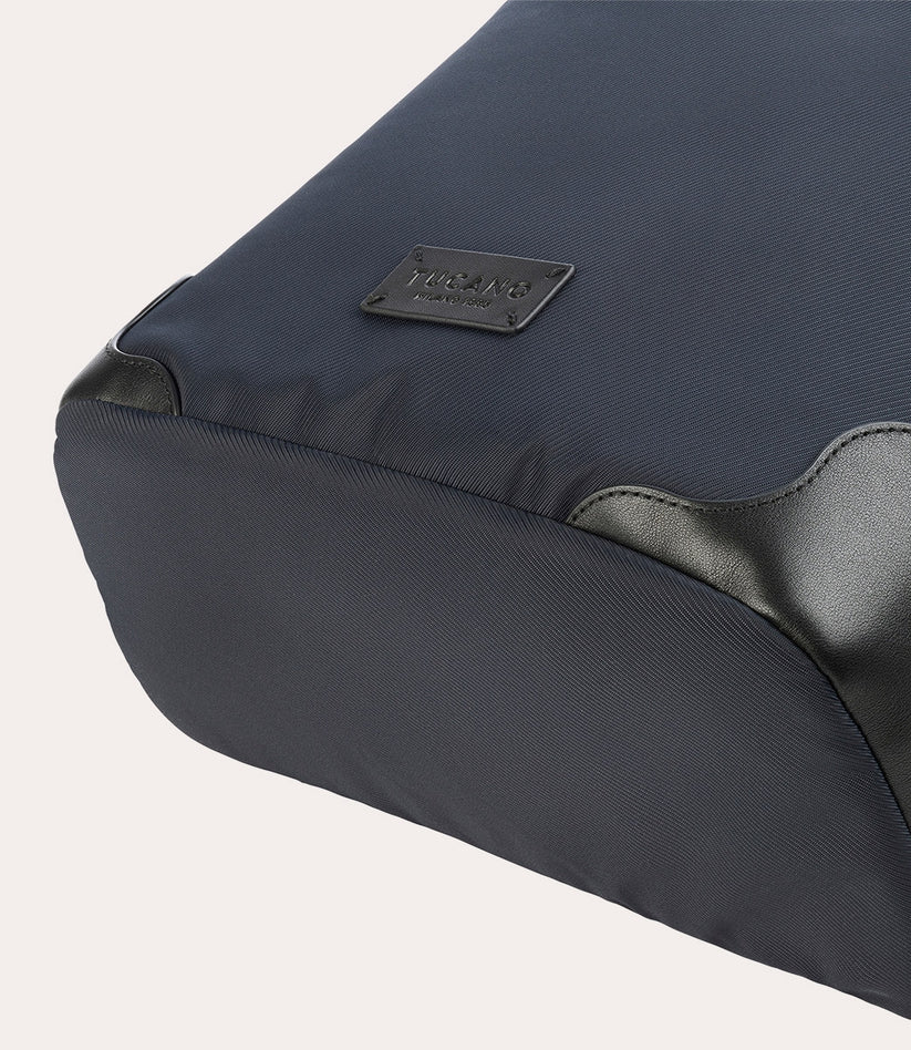 Rucsac Tucano cu elemente de piele, 16", Bleumarin/Negru - iSTYLE RO