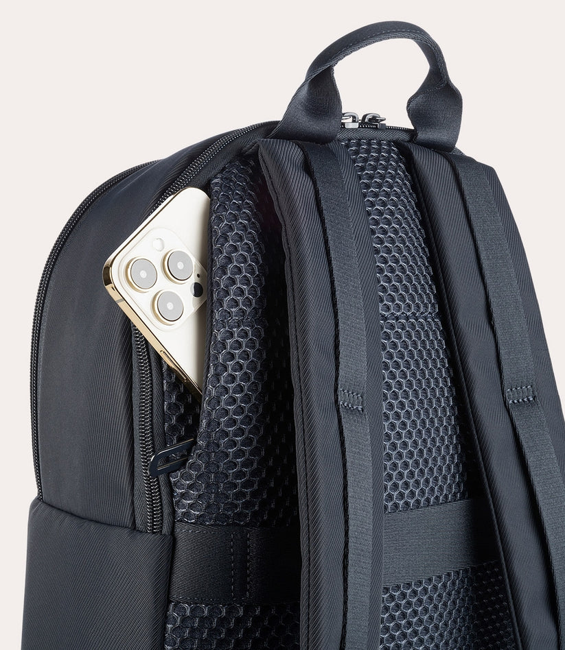 Rucsac Tucano cu elemente de piele, 16", Bleumarin/Negru - iSTYLE RO
