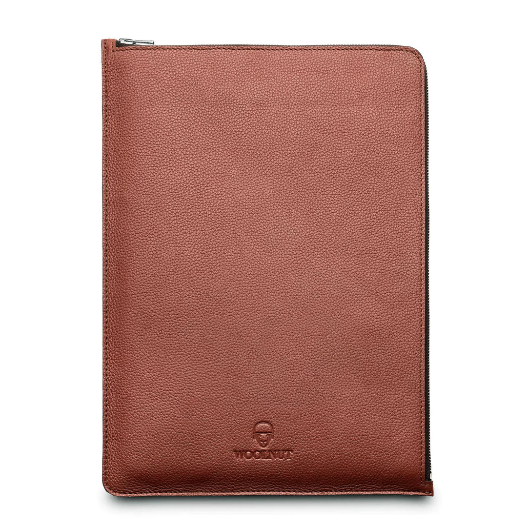 Husa de protectie Woolnut Folio pentru MacBook Pro 16", Piele, Cognac - iSTYLE RO