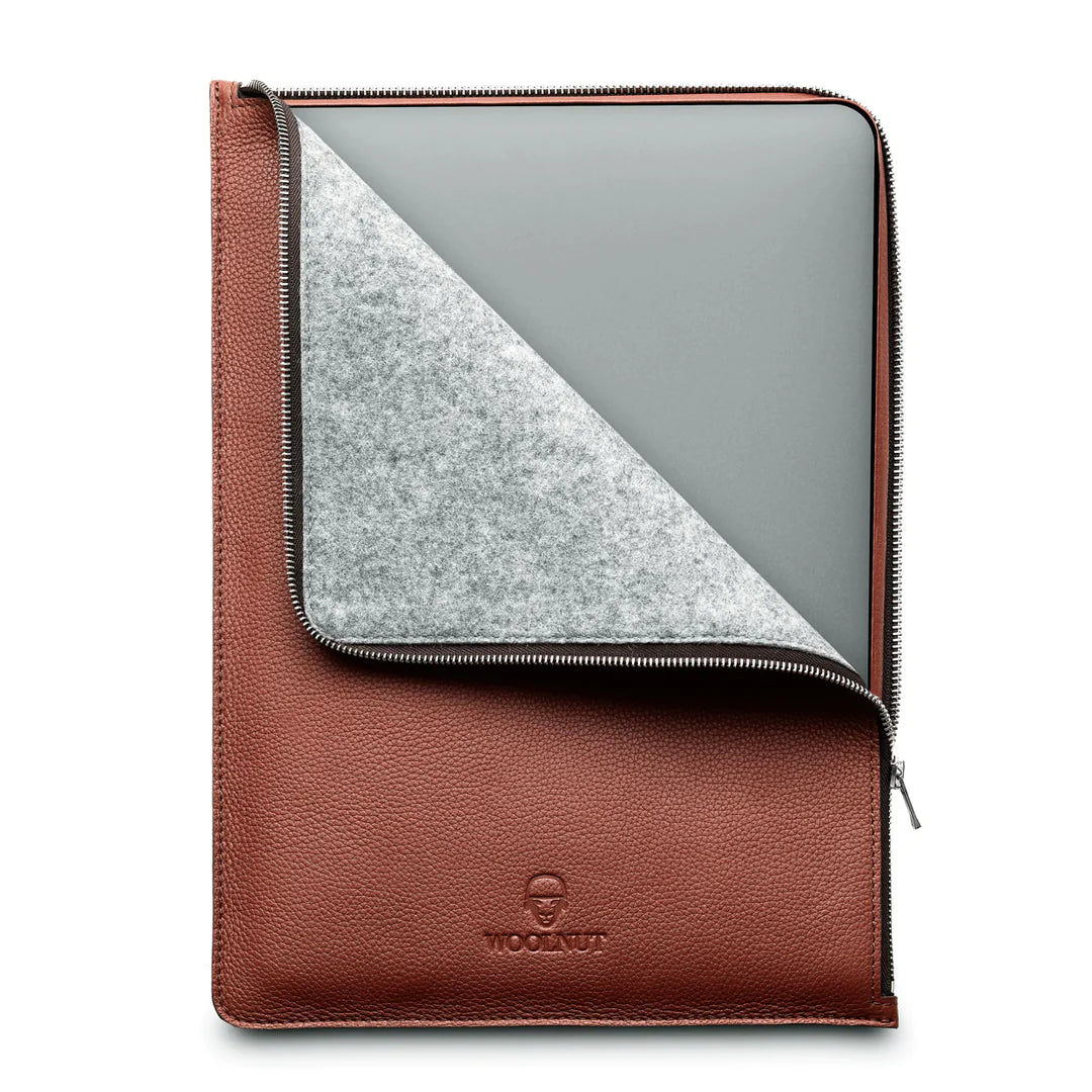 Husa de protectie Woolnut Folio pentru MacBook Pro 16", Piele, Cognac - iSTYLE RO
