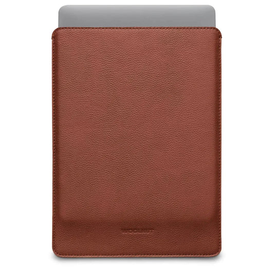 Husa de protectie Woolnut Sleeve pentru MacBook Pro 16", Piele, Cognac - iSTYLE RO