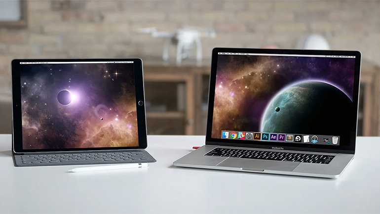 doua display-uri Apple Mac si iPad